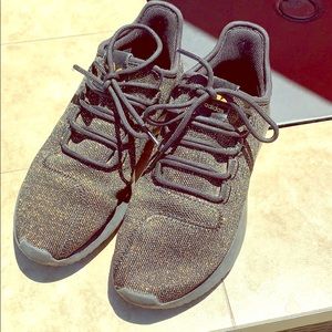 Adidas US size 6.. sneakers